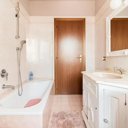 Fiorenza House Apartman